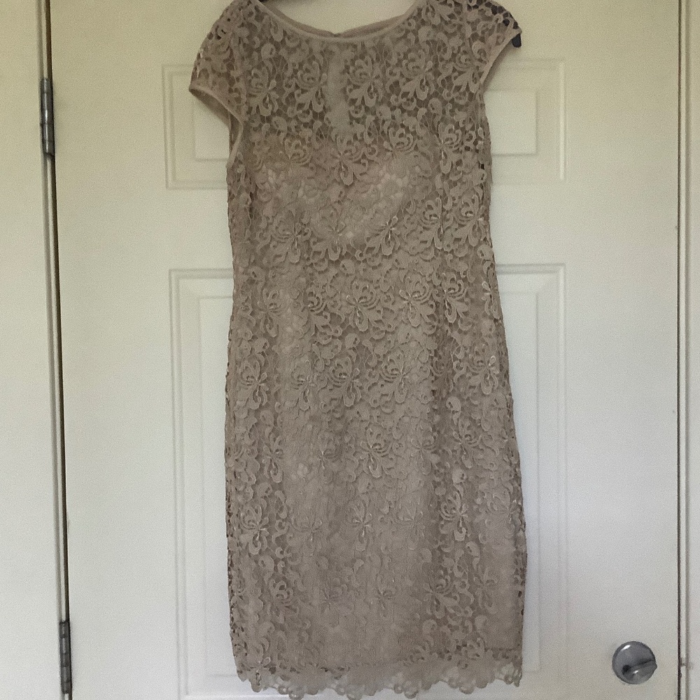 Adrianna Papell Dress Size 8 NWT